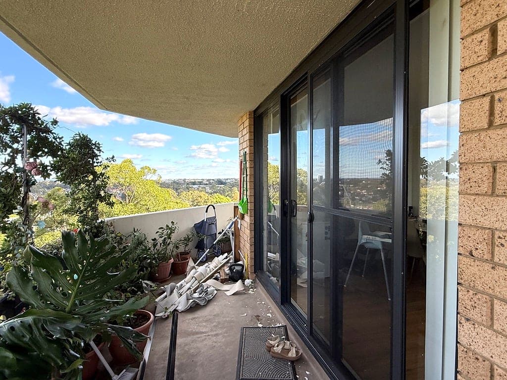 Apartment sliding door detail